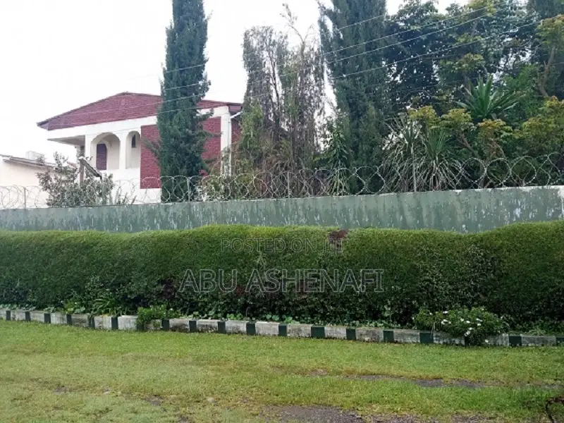 3bdrm House in Yeka for rent