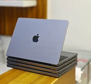 New Laptop Apple MacBook Pro 2021 M1 32GB Apple M1 Pro SSD 512GB