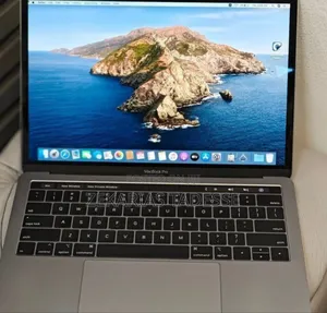 New Laptop Apple MacBook Pro 2019 16GB Intel Core i7 SSD 1T