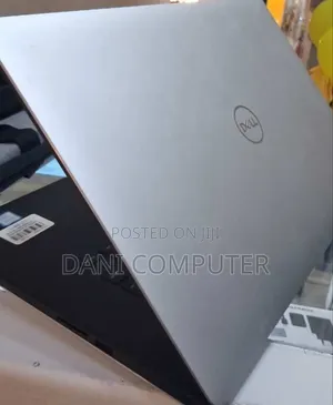 New Laptop Dell Precision 5540 16GB Intel Core i7 SSD 512GB