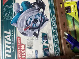 Total Circular Saw 1400w – Powerful Wood Cutting Machine