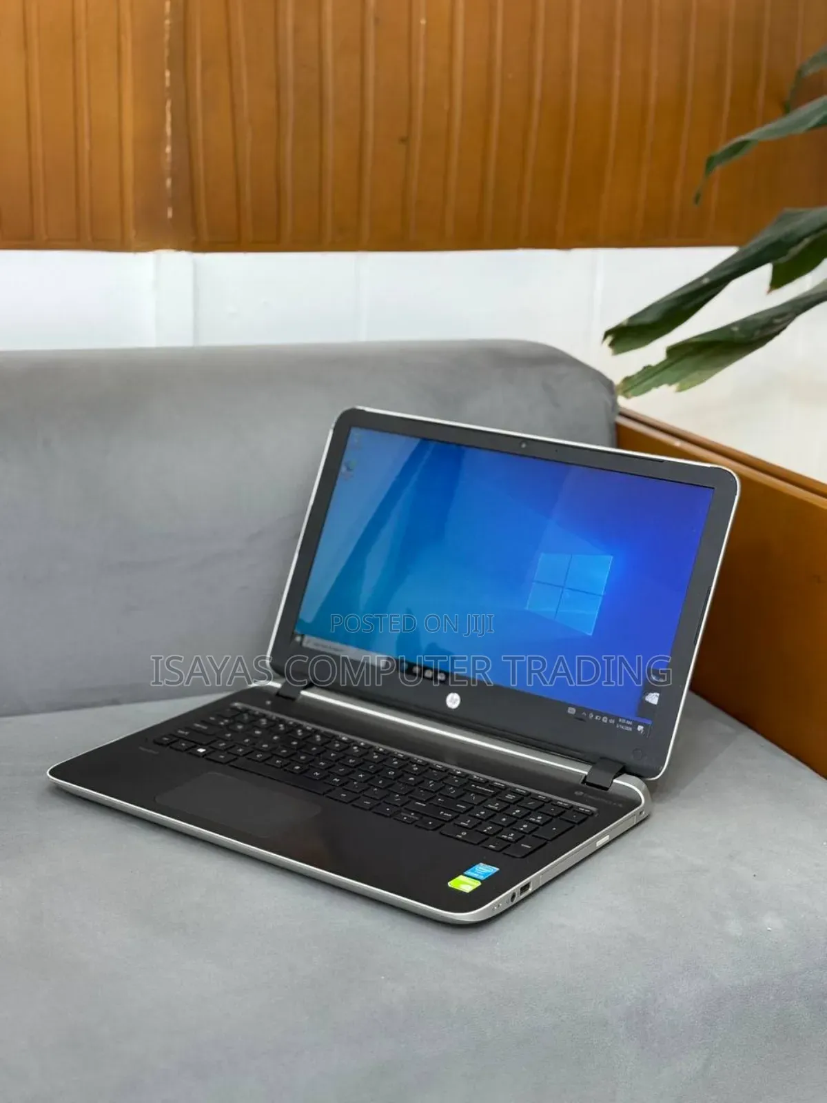 New Laptop HP Pavilion 15 8GB Intel Core i5 SSD 1T
