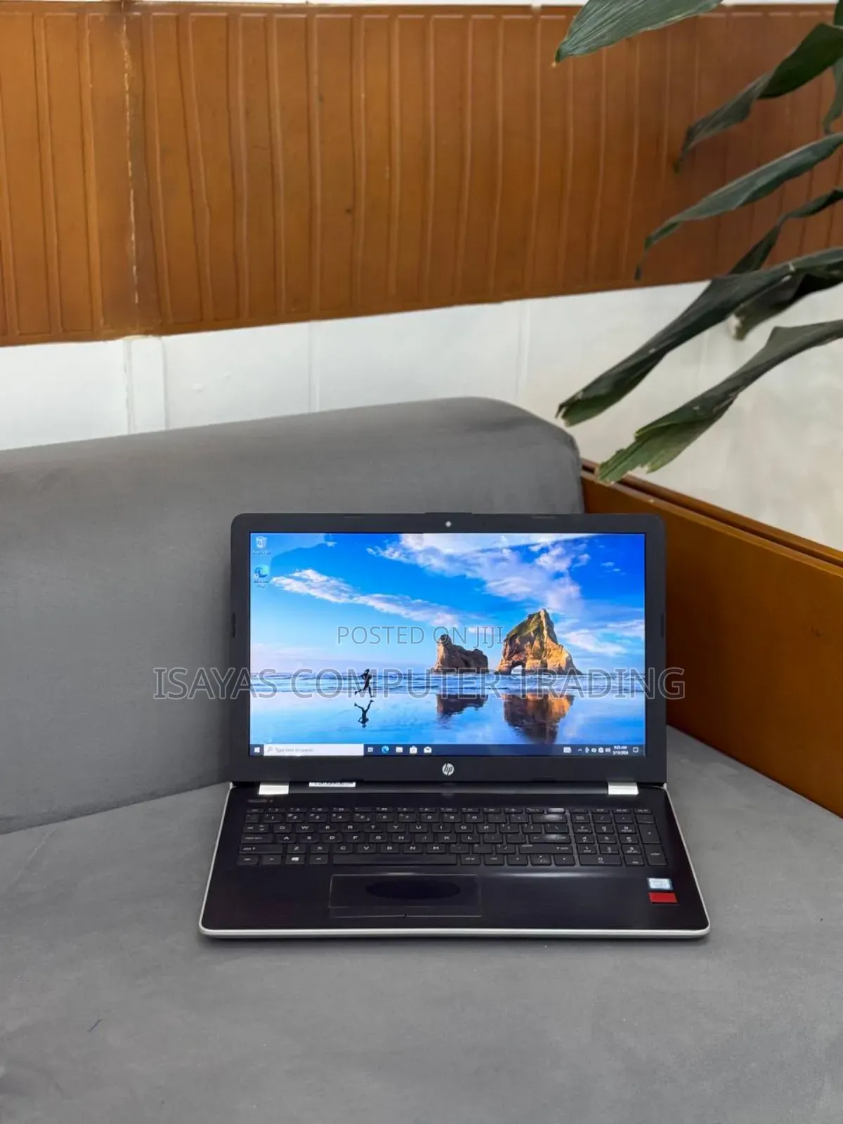 New Laptop HP Stream Notebook 8GB Intel Core i7 HDD 1T