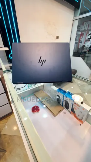 New Laptop HP OmniBook X Flip 14" 16GB Intel Core Ultra 7 SSD 1T