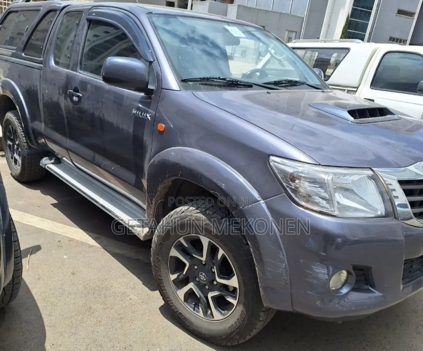 Toyota Hilux 2012 Gray
