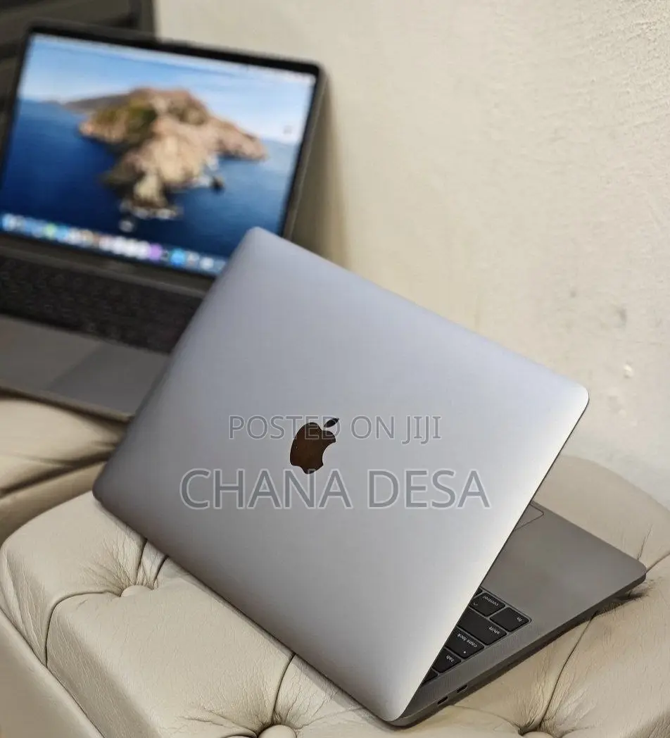 New Laptop Apple MacBook Pro 2019 16GB Intel Core i7 SSD 256GB