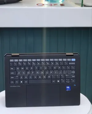 New Laptop HP OmniBook X Flip 14" 16GB Intel Core Ultra 7 SSD 1T