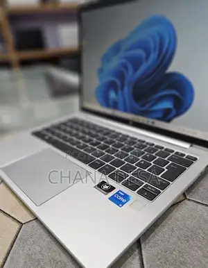 New Laptop HP EliteBook 830 16GB Intel Core i5 SSD 512GB