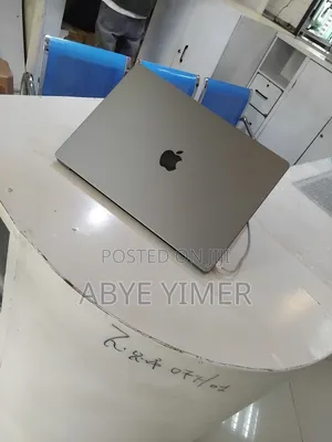 New Laptop Apple MacBook Pro 2021 M1 32GB Apple M1 Pro SSD 1T