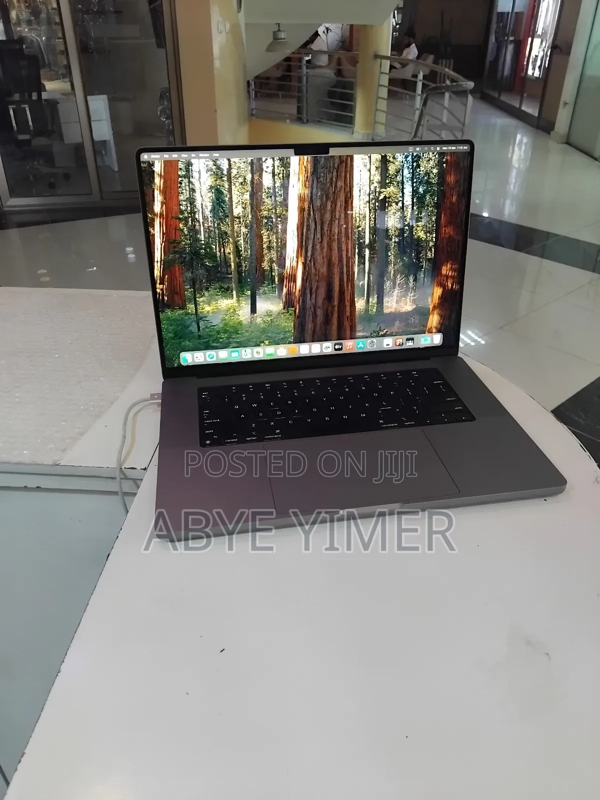 New Laptop Apple MacBook Pro 2021 M1 32GB Apple M1 Pro SSD 1T