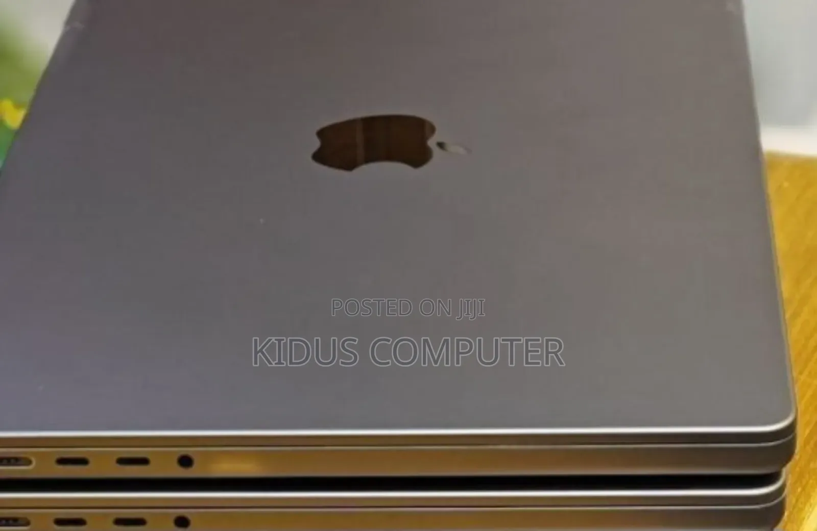 New Laptop Apple MacBook Pro M1 32GB Apple M1 Pro SSD 512GB