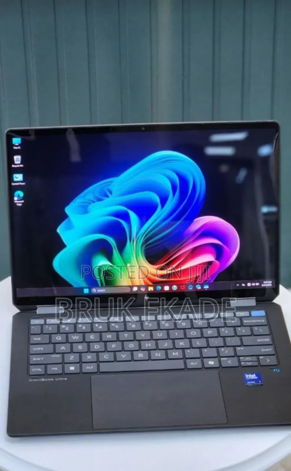 New Laptop HP OmniBook Ultra Flip 14" 16GB Intel Core Ultra 7 SSD 1T