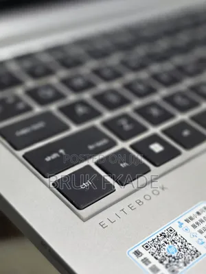 New Laptop HP EliteBook 640 G9 8GB Intel Core i7 SSD 512GB