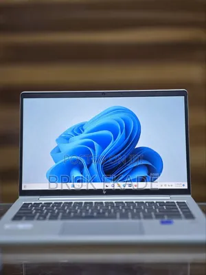 New Laptop HP EliteBook 640 G9 8GB Intel Core i7 SSD 512GB