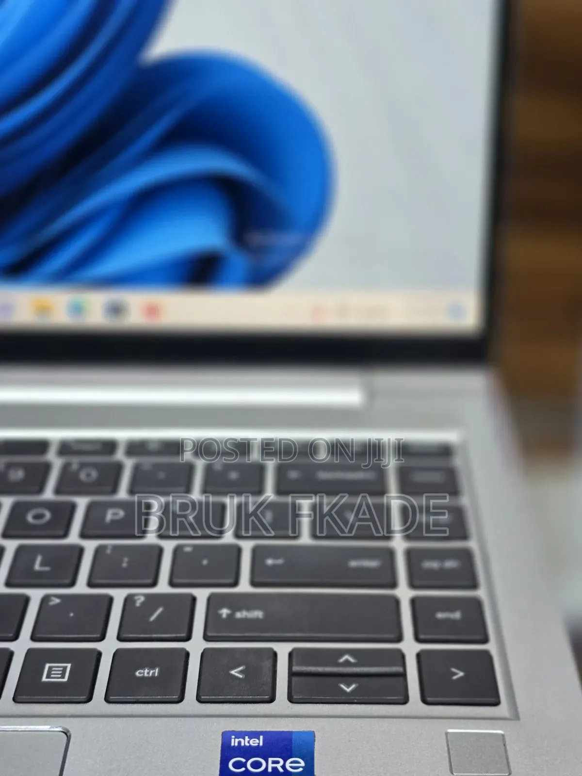 New Laptop HP EliteBook 640 G9 8GB Intel Core i7 SSD 512GB