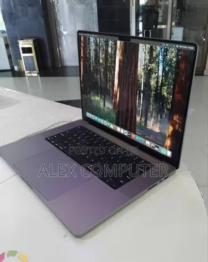 New Laptop Apple MacBook Pro M1 32GB Apple M1 Pro SSD 1T