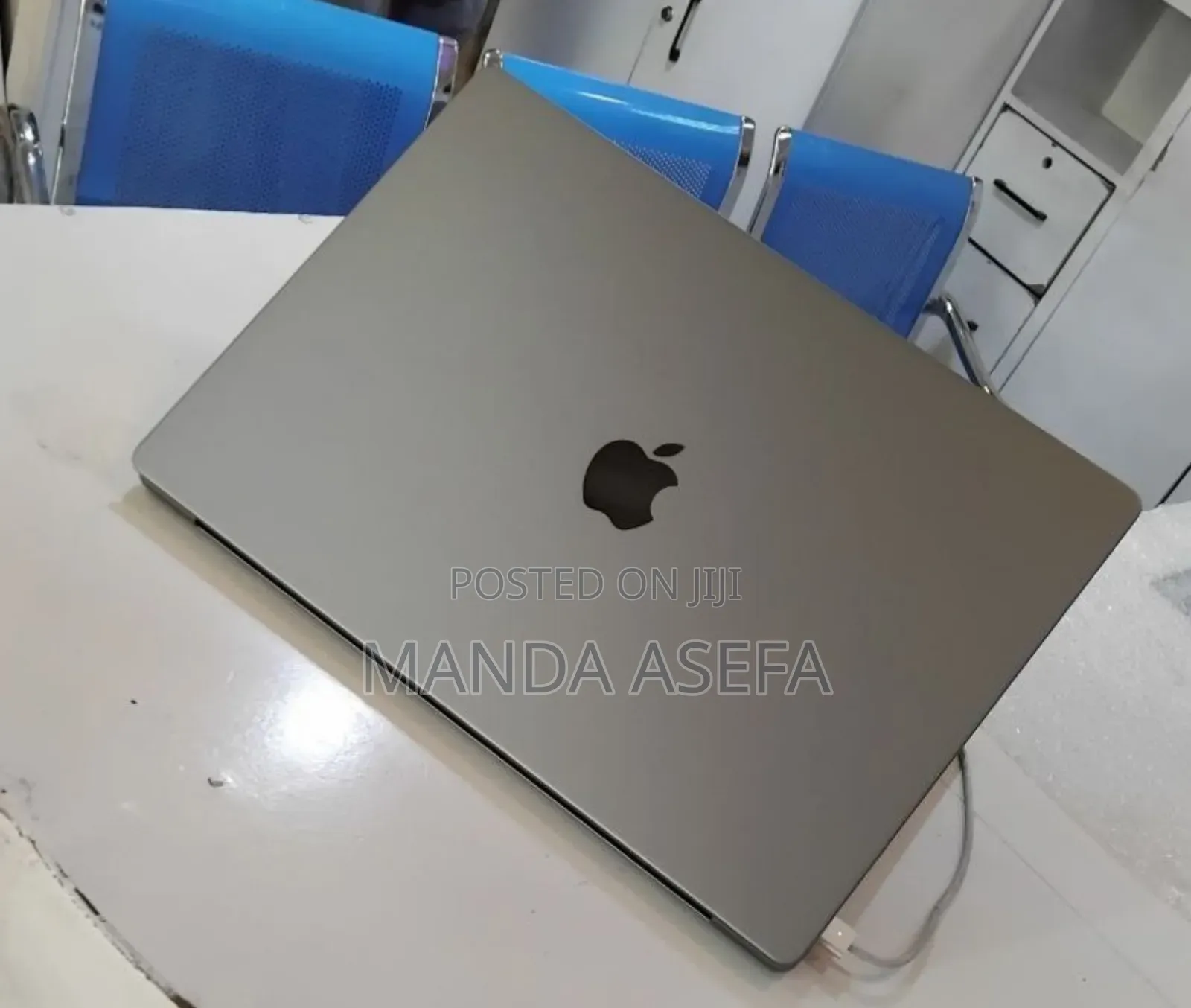 New Laptop Apple MacBook Pro M1 32GB Apple M1 Pro SSD 1T