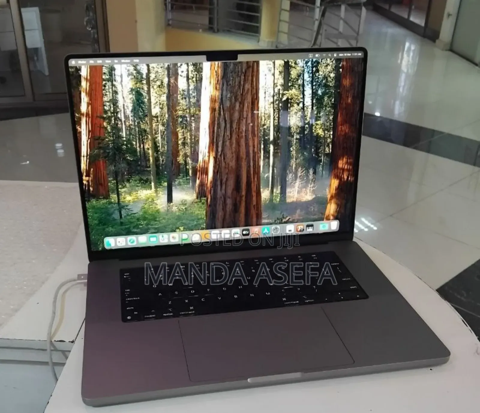 New Laptop Apple MacBook Pro M1 32GB Apple M1 Pro SSD 1T