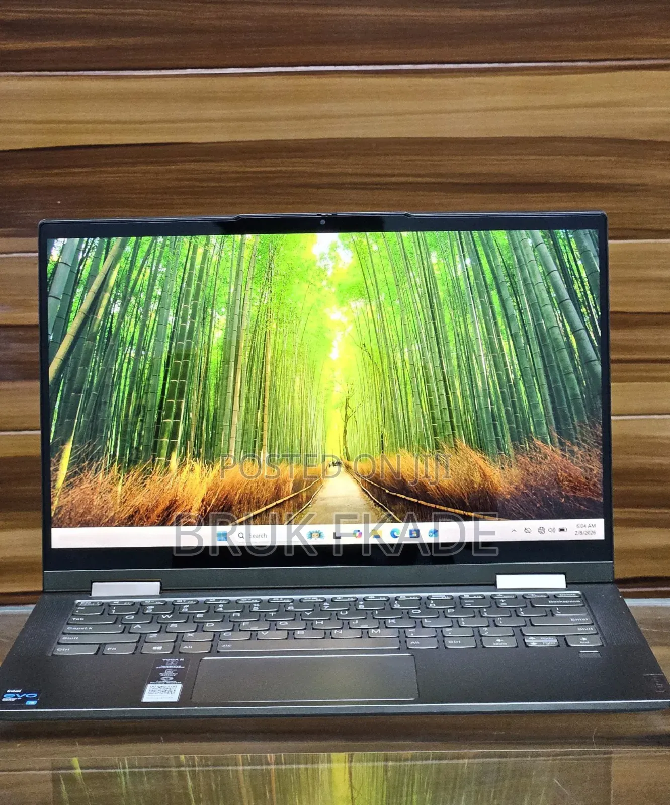 New Laptop Lenovo Yoga 7i 12GB Intel Core i5 SSD 512GB