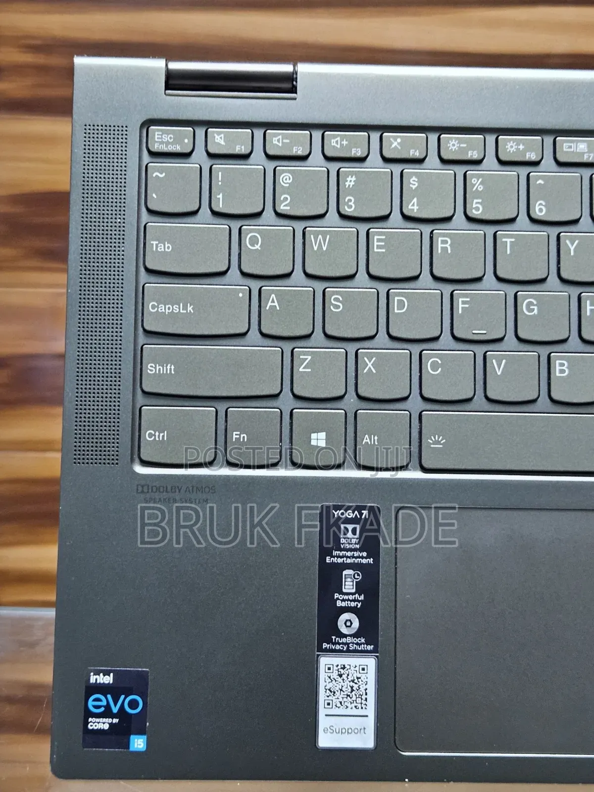 New Laptop Lenovo Yoga 7i 12GB Intel Core i5 SSD 512GB