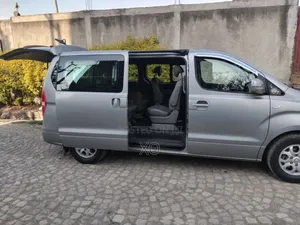 Hyundai Starex 2015 Gray