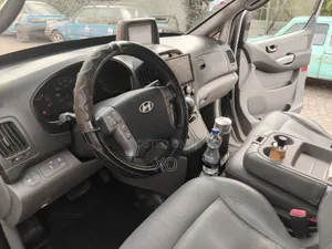 Hyundai Starex 2015 Gray