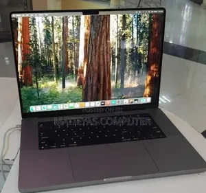 New Laptop Apple MacBook Pro 2021 M1 32GB Apple M1 Pro SSD 1T