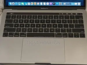 New Laptop Apple MacBook Pro 2019 16GB Intel Core i7 SSD 1T
