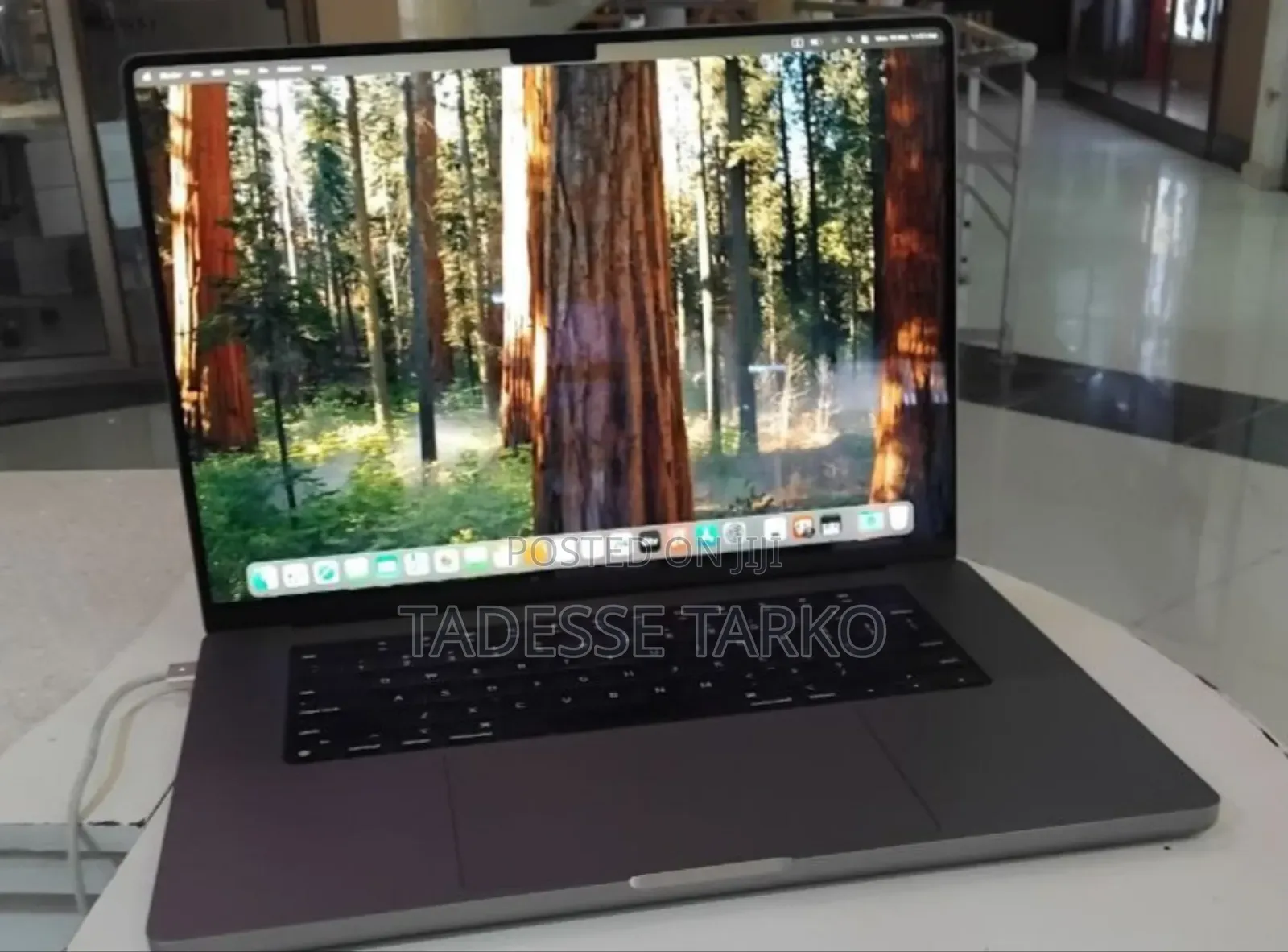 New Laptop Apple MacBook Pro 2021 M1 32GB Apple M1 Pro SSD 1T