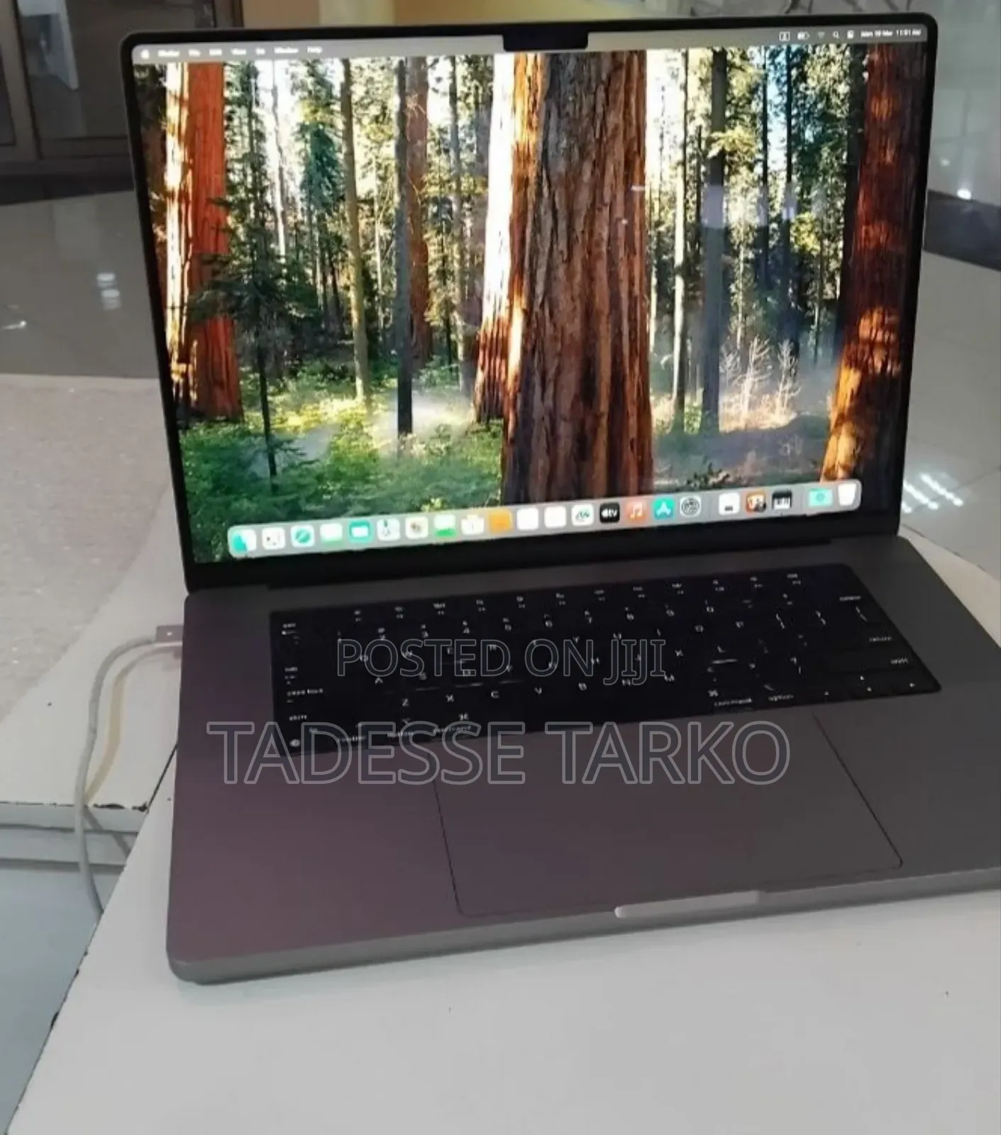 New Laptop Apple MacBook Pro 2021 M1 32GB Apple M1 Pro SSD 1T