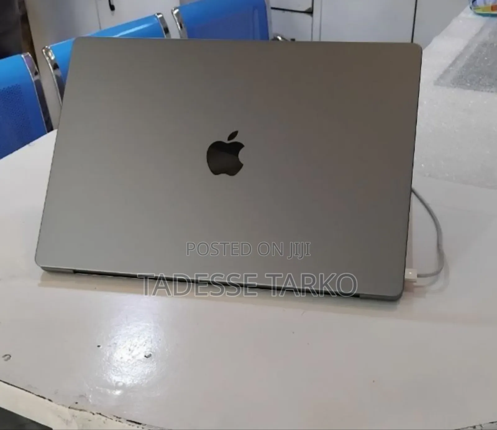 New Laptop Apple MacBook Pro 2021 M1 32GB Apple M1 Pro SSD 1T