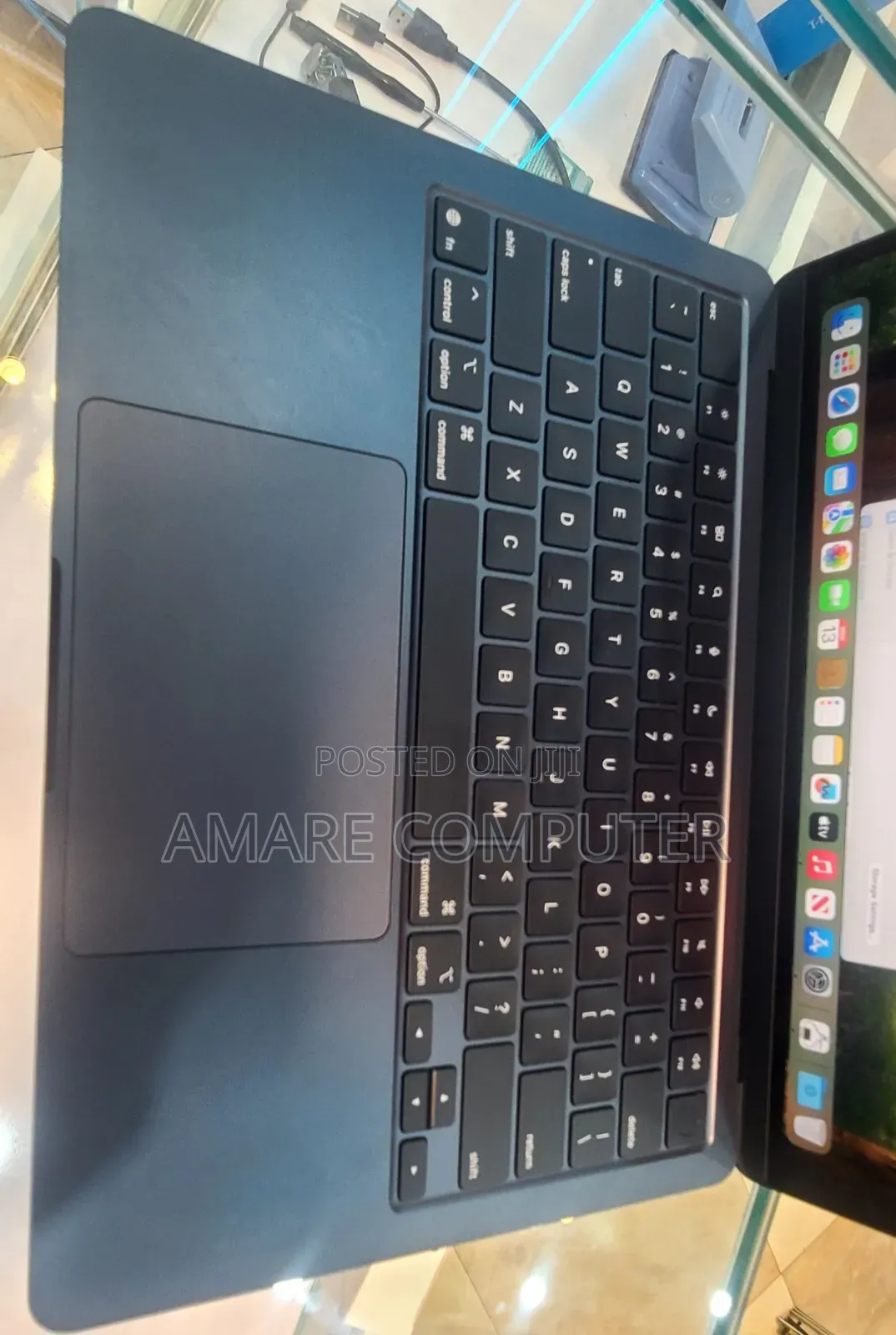 New Laptop Apple MacBook Air 2025 M4 13-inch 16GB Apple M4 SSD 256GB