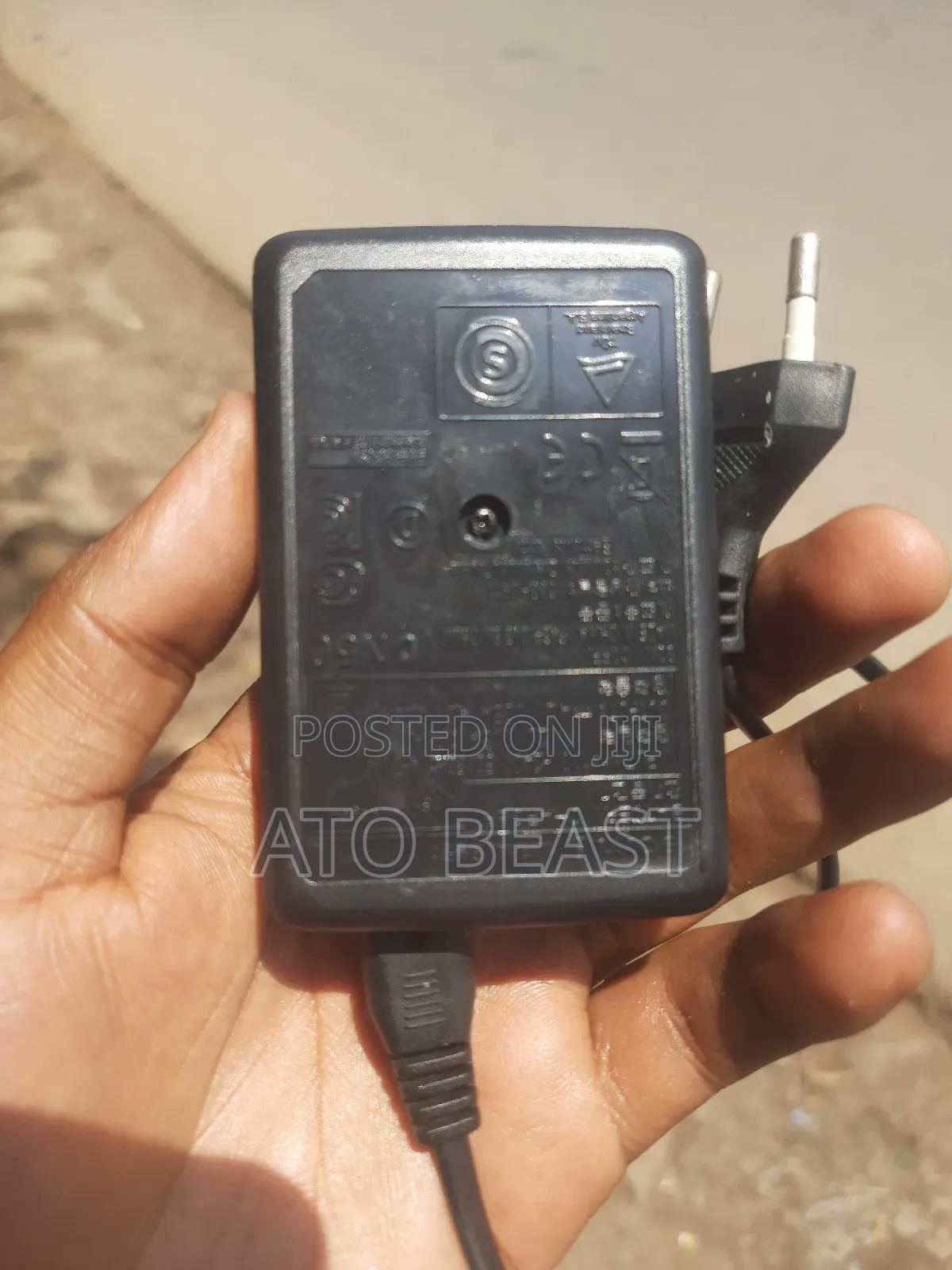 Sony Bc-csn Battery Charger Np-bn1 Lithium-ion Rechargeable Battery.