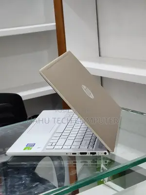 New Laptop HP Pavilion 14 8GB Intel Core i5 SSD 512GB
