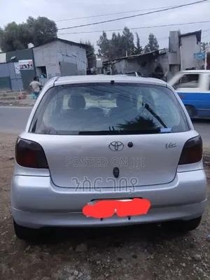 Toyota Vitz 2001 Gray