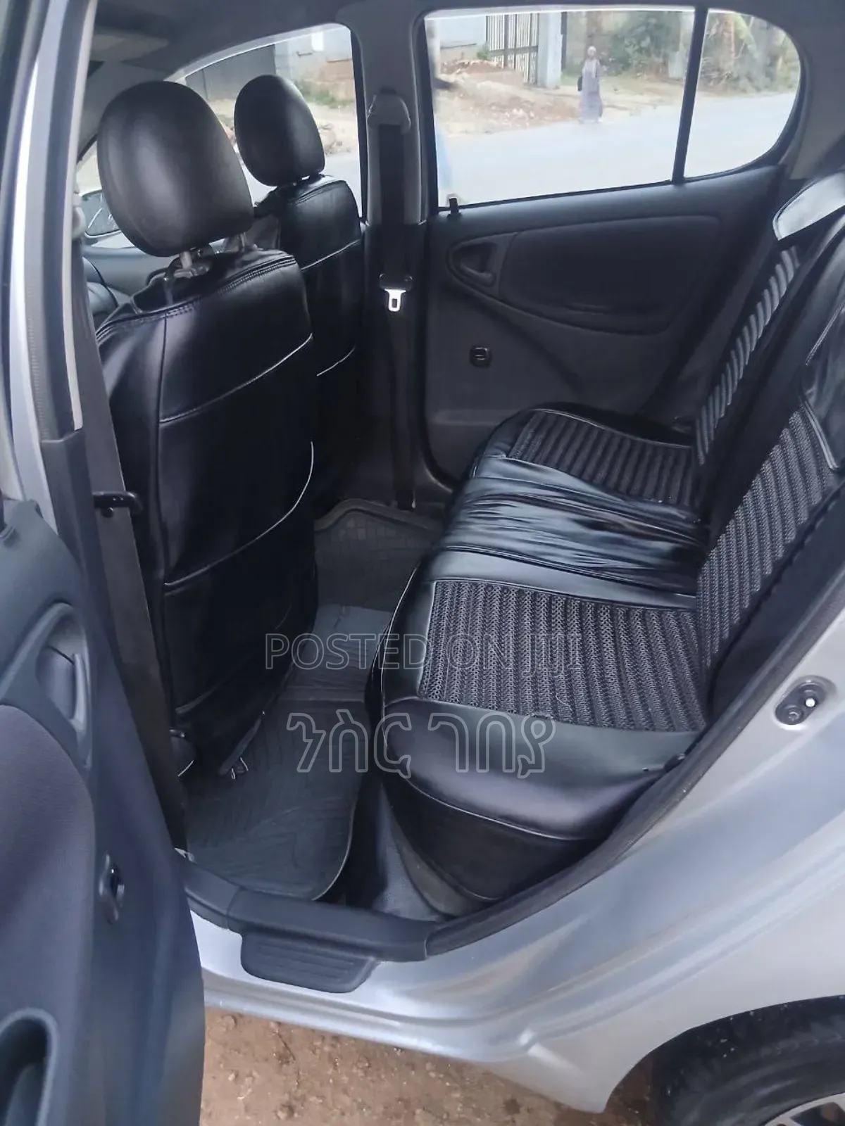 Toyota Vitz 2001 Gray
