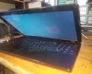 Laptop Toshiba Satellite C850 4GB Intel Core i3 HDD 500GB