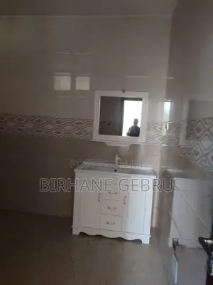 1bdrm House in House, Bole for rent