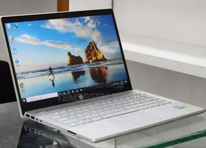 New Laptop HP Pavilion 14 8GB Intel Core i5 SSD 512GB