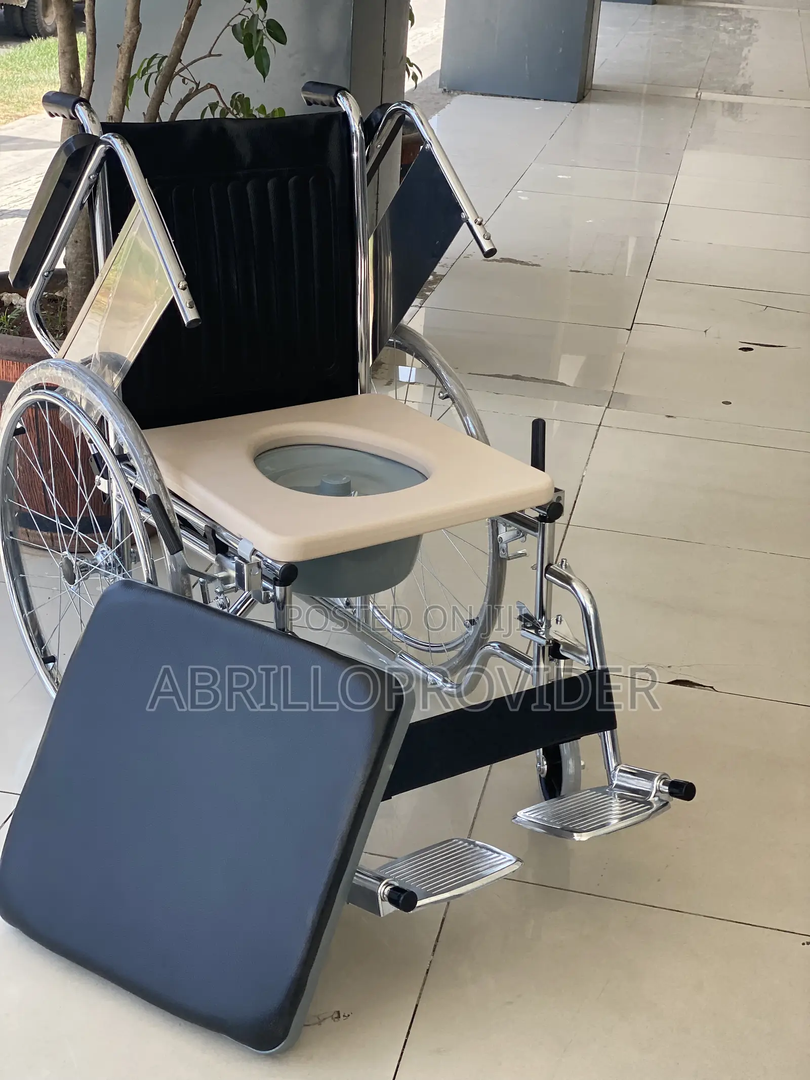 Hospital Style Wheelchair Hospital Furniture Products Enterprise-