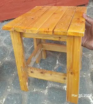 25 By 25 Mini Wooden Chairs | ከእንጨት የተሰሩ የካፌ ወንበሮች