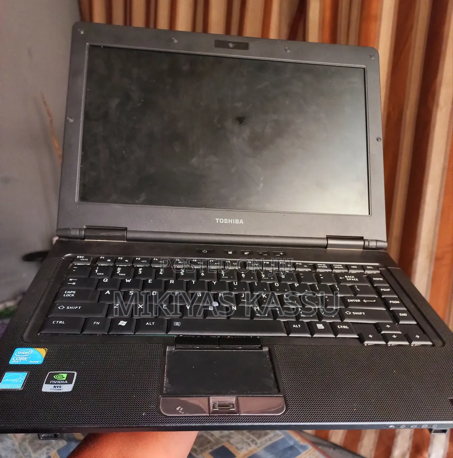 Laptop Toshiba Tecra R950 4GB Intel Core i5 HDD 1T