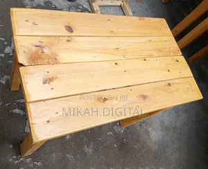40 By 70 Wooden Cafe Mini Table | ከእንጨት የተሰራ የካፌ ጠረጴዛ