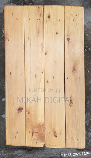 40 By 70 Wooden Cafe Mini Table | ከእንጨት የተሰራ የካፌ ጠረጴዛ