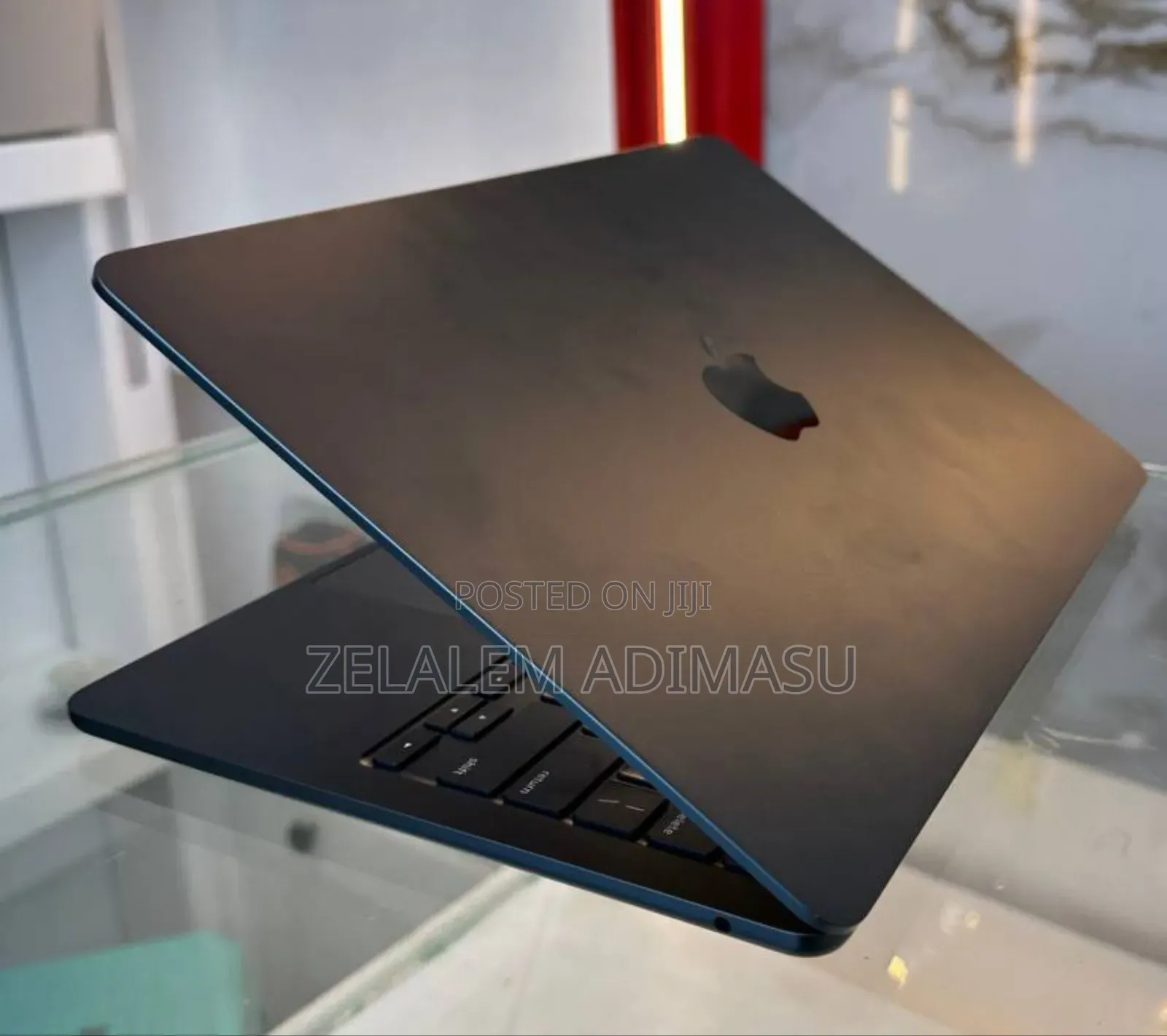New Apple MacBook Air 2024 M3 13-inch 16GB Intel Core M3 SSD 512GB