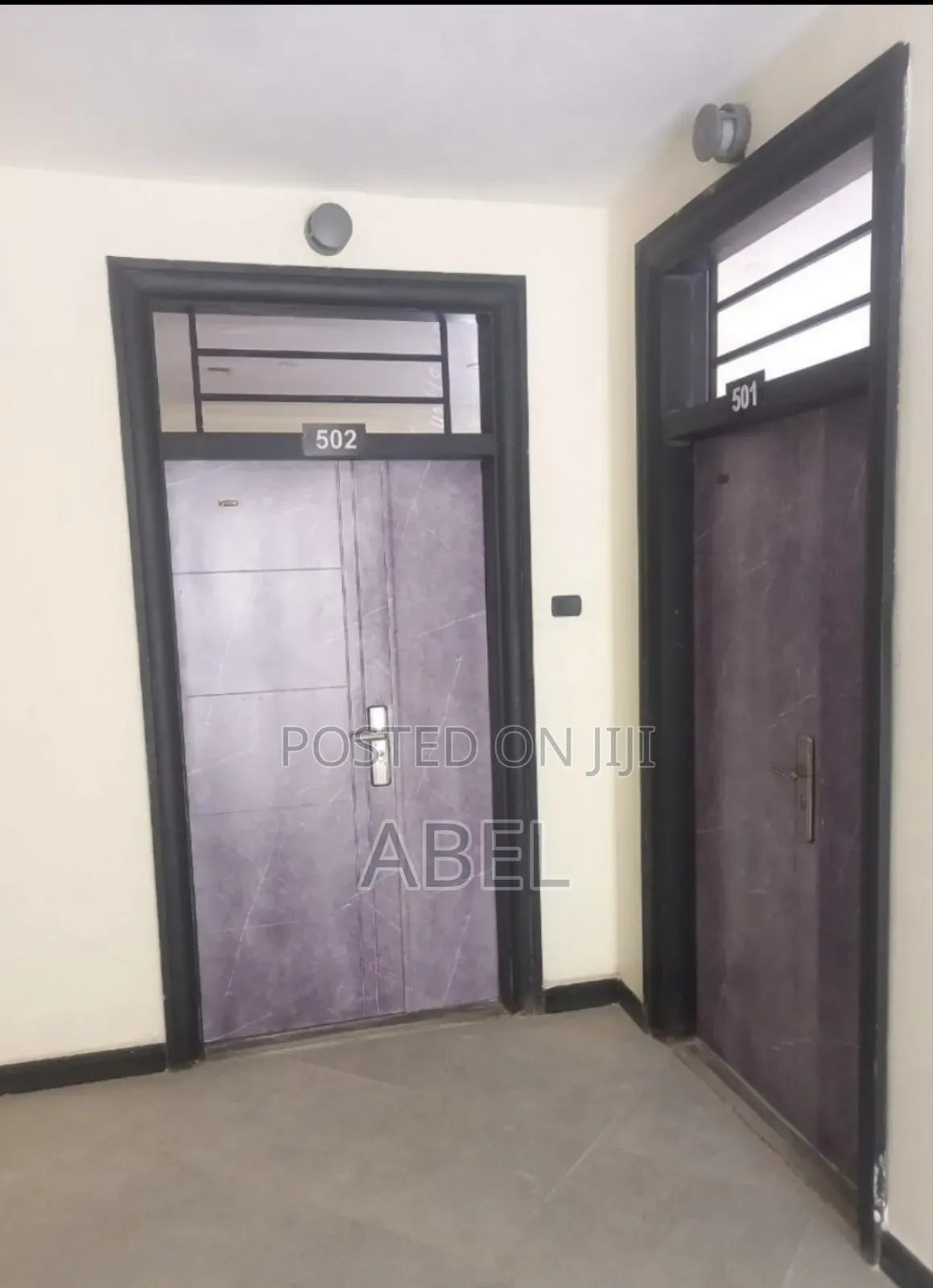 Victorrrr Door – በጥራት የተሰራ የደህንነት በር