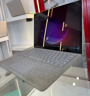 New Laptop Microsoft Surface 8GB Intel Core i5 SSD 256GB