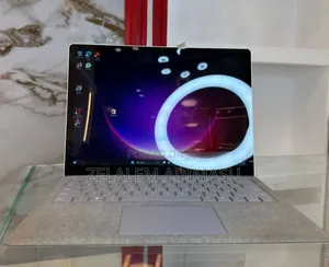 New Laptop Microsoft Surface 8GB Intel Core i5 SSD 256GB