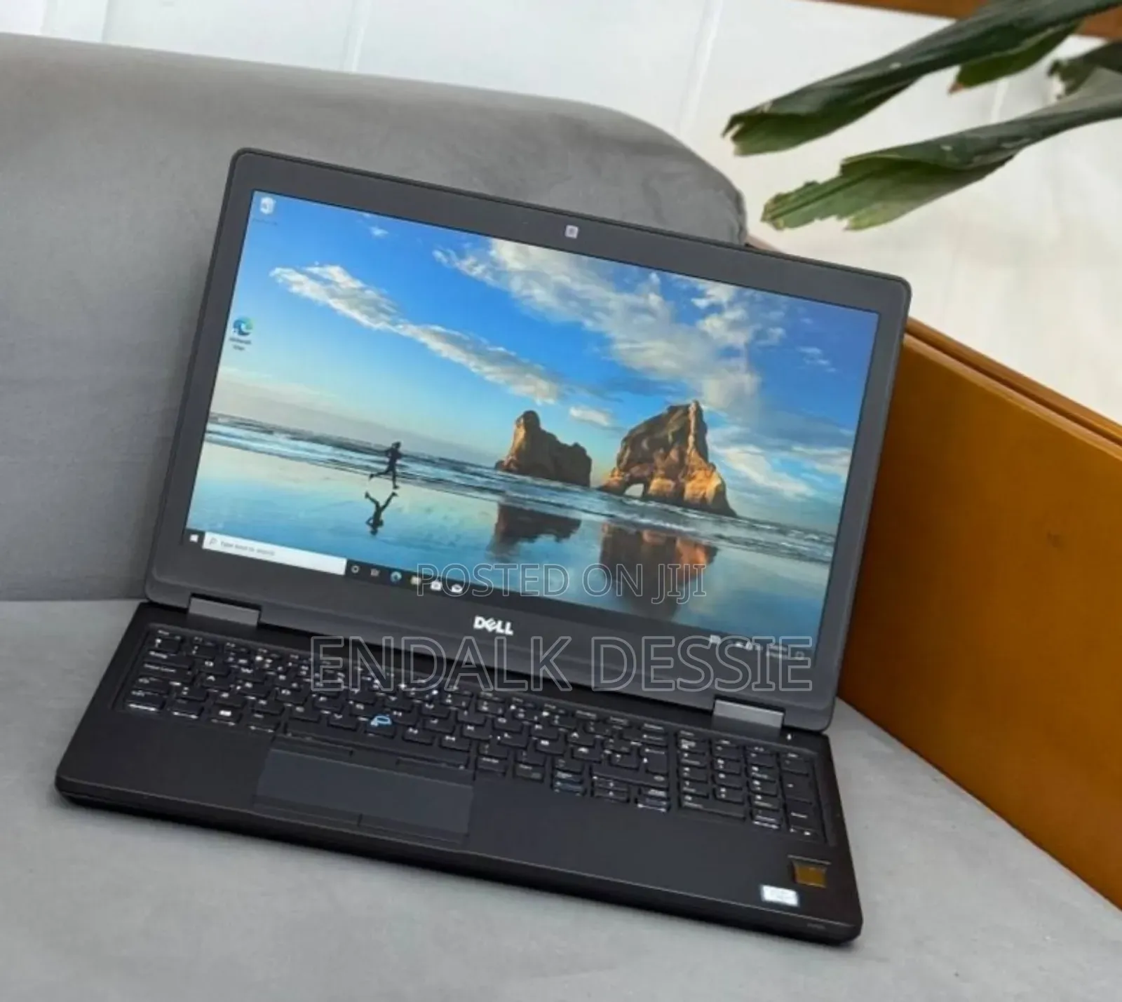New Laptop Dell Latitude 15 5580 8GB Intel Core i5 SSD 256GB