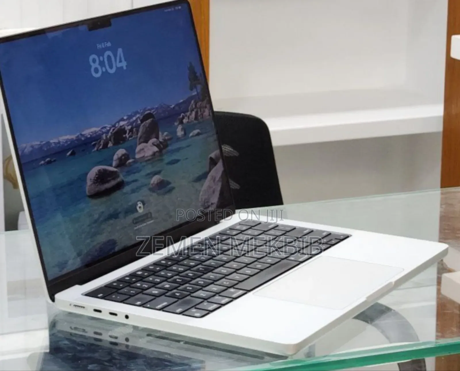 New Laptop Apple MacBook Pro M1 16GB Intel Core i9 SSD 512GB